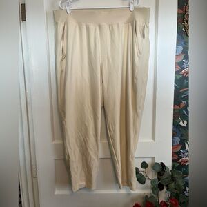 Old Navy Powersoft Taper Pant - XXL